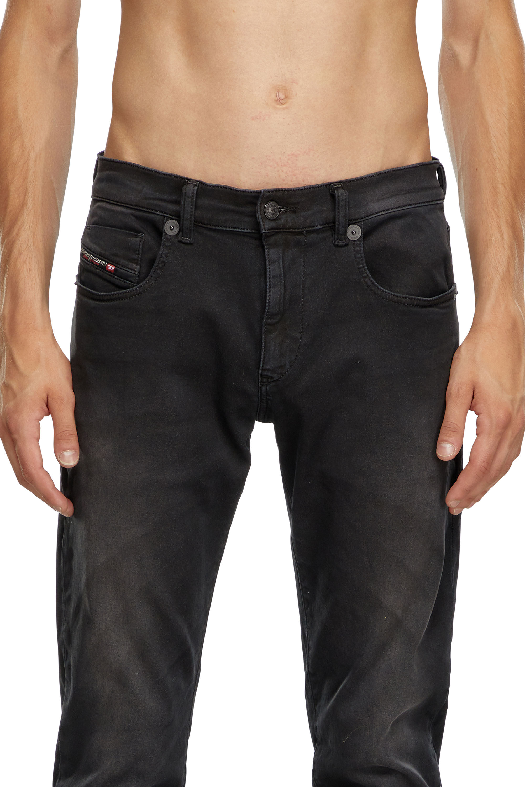 Diesel - Man Slim 2060 D-Strukt Joggjeans® 0670M, Black/Dark grey - Image 5