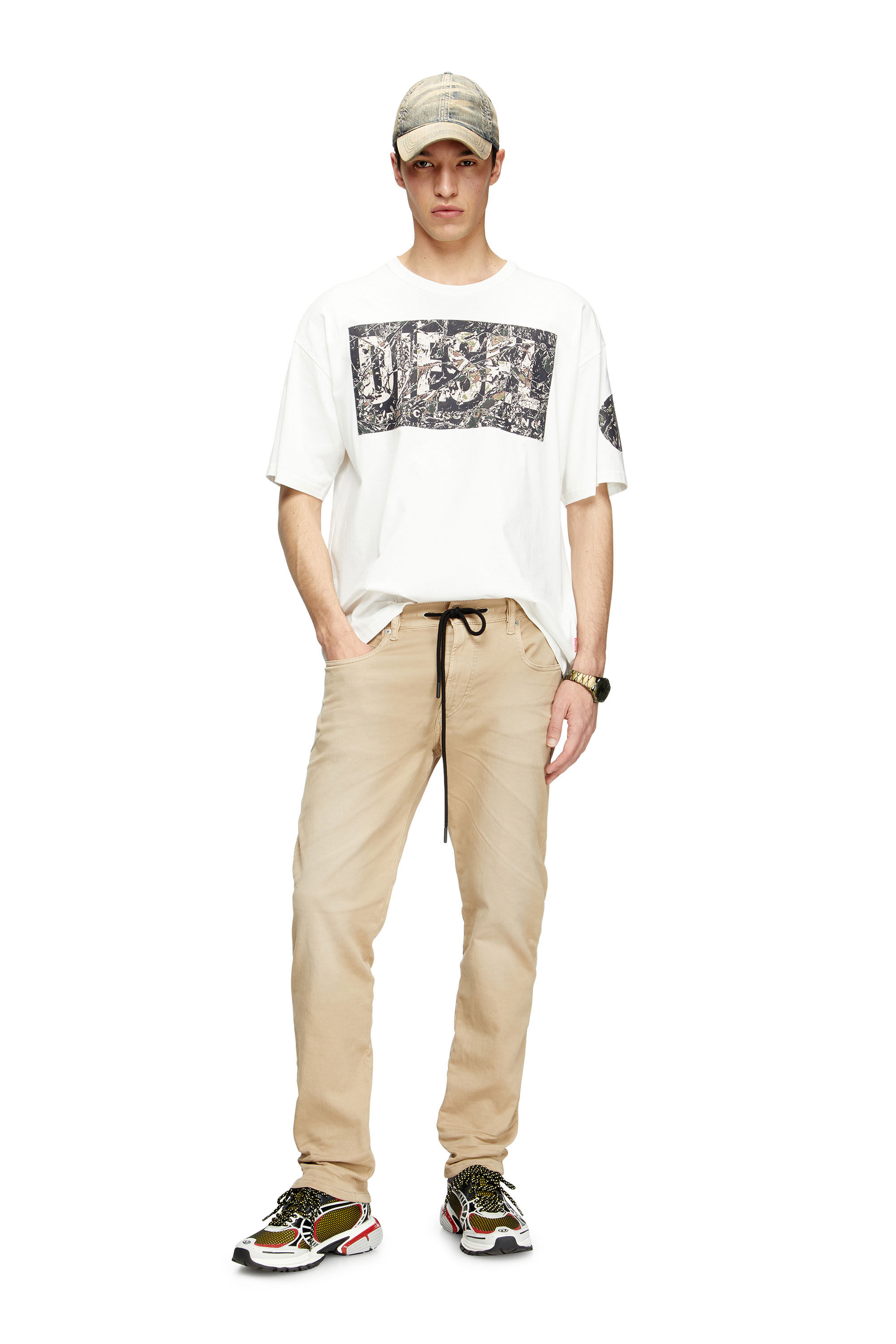 Diesel - Man's Slim 2060 D-Strukt Joggjeans® 0670M, Light Brown - 1