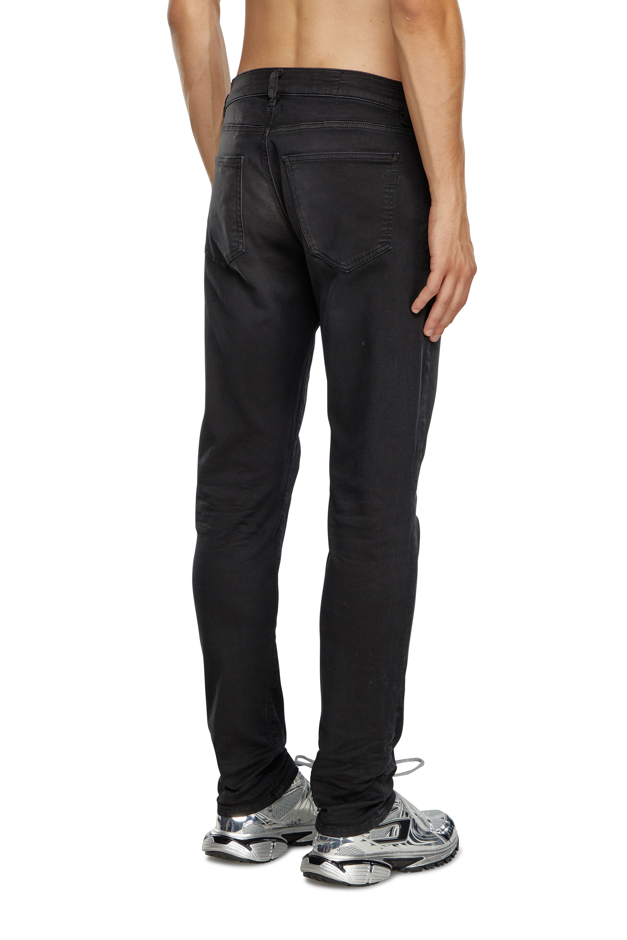 Diesel - Man Slim 2060 D-Strukt Joggjeans® 0670M, Black/Dark grey - Image 4