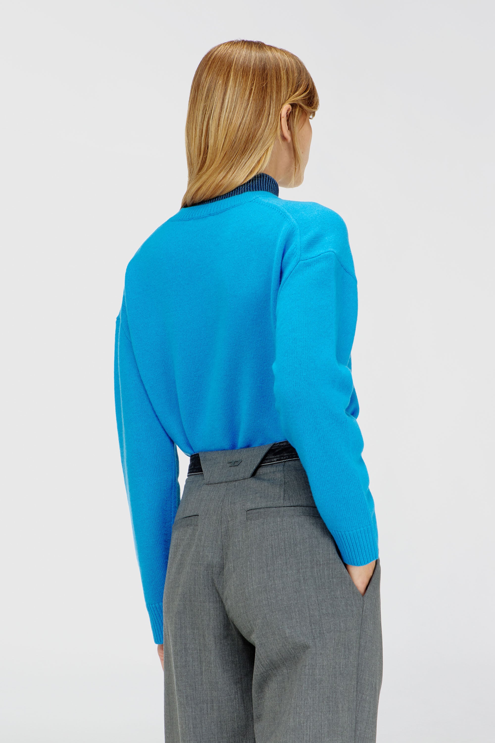 Diesel - M-IMOSA, Woman's Wool V-neck jumper with neck logo in Azure - 4