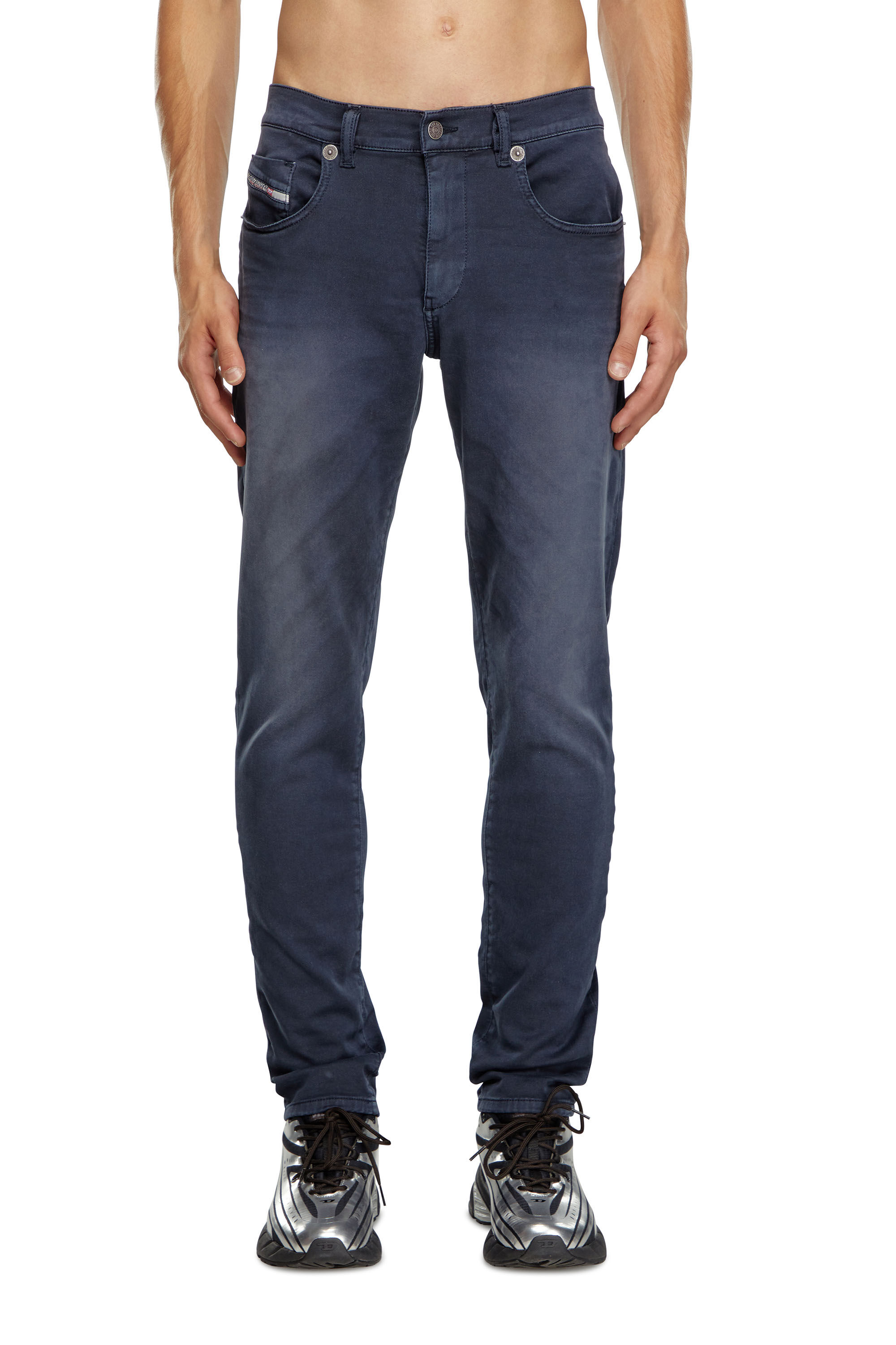 Diesel - Man's Slim 2060 D-Strukt Joggjeans® 0670M, Dark Blue - 3