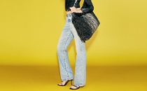 【DIESEL】De-Jizz-Fsg デニムショートパンツ ブルー DE-JIZZ-FSG Shorts in distressed fringed denim｜ブルー