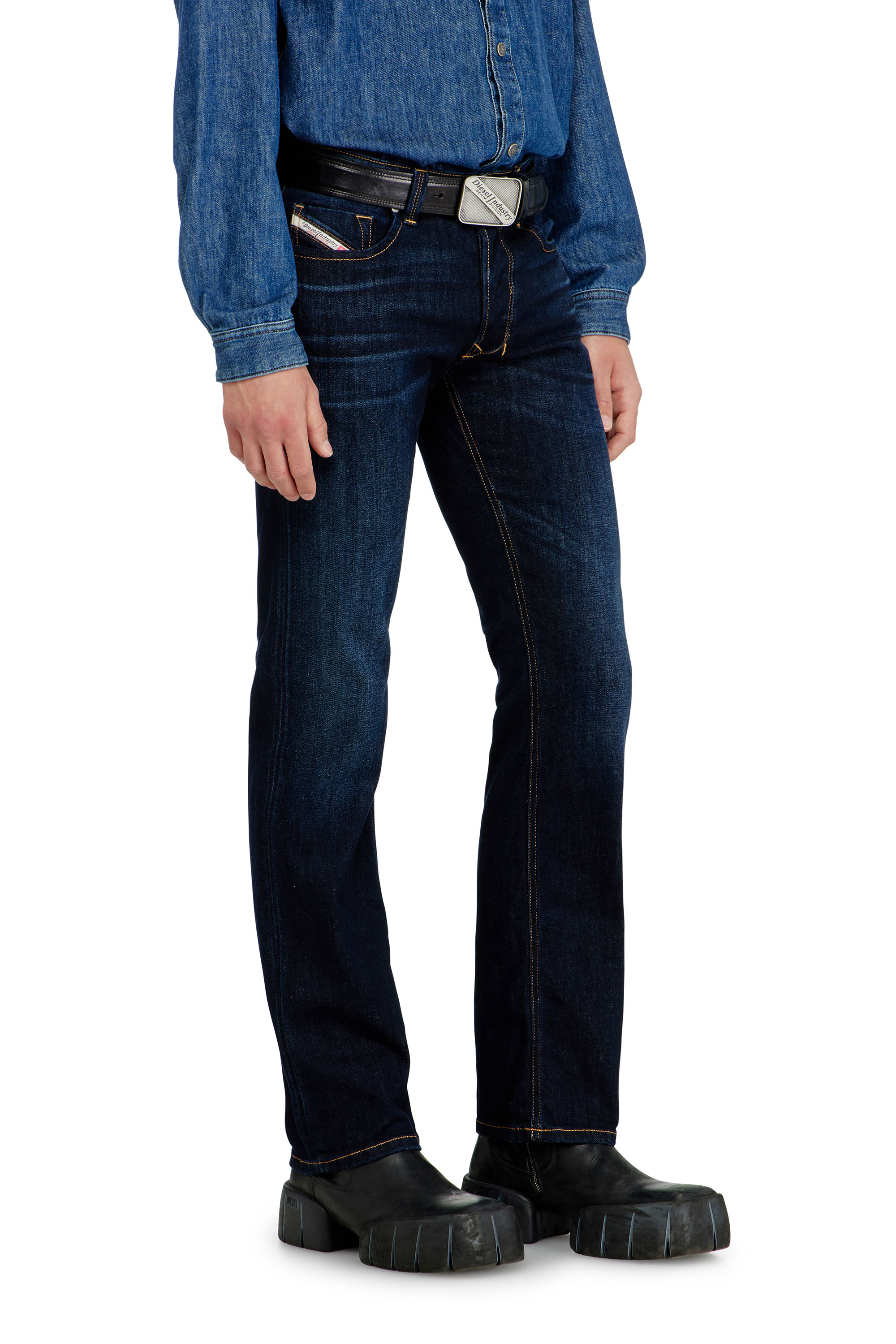 Diesel - Man's Regular Jeans 1985 Larkee 09Q15, Dark Blue - 7