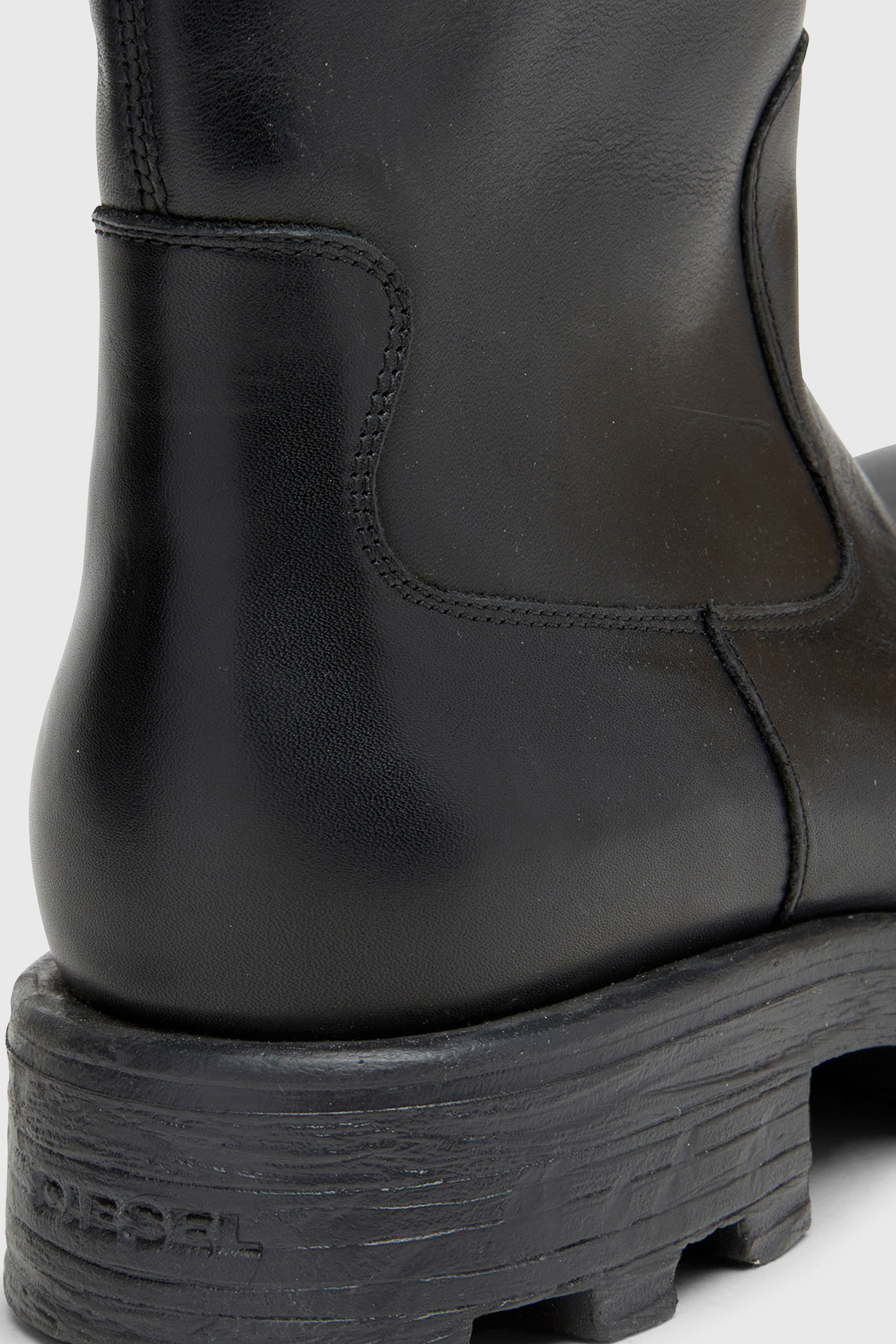 Diesel - D-HAMMER BKR D W, Woman's D-Hammer-Cut-out leather boots with logo hardware in Black - 4