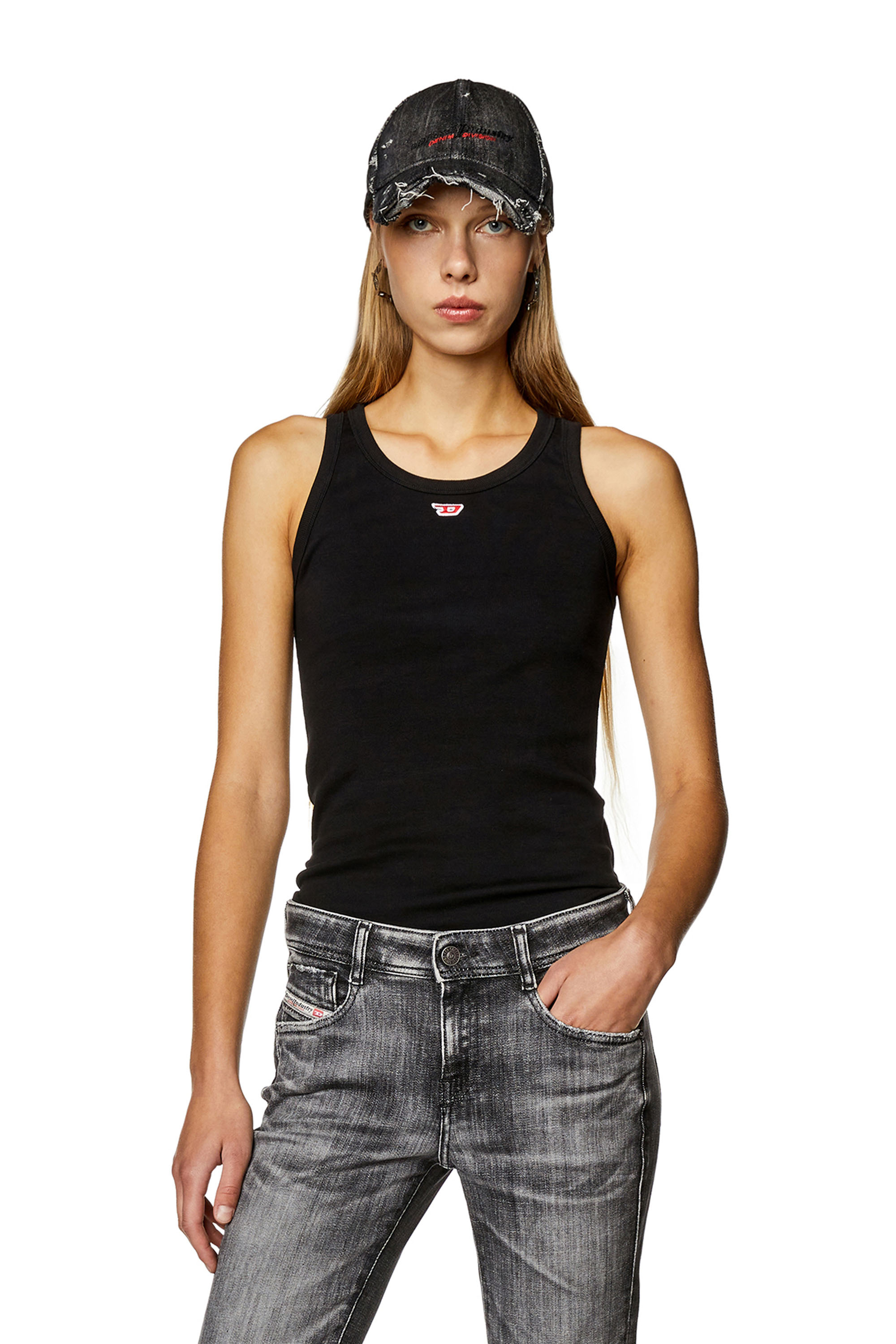 Tank top with embroidered D patch